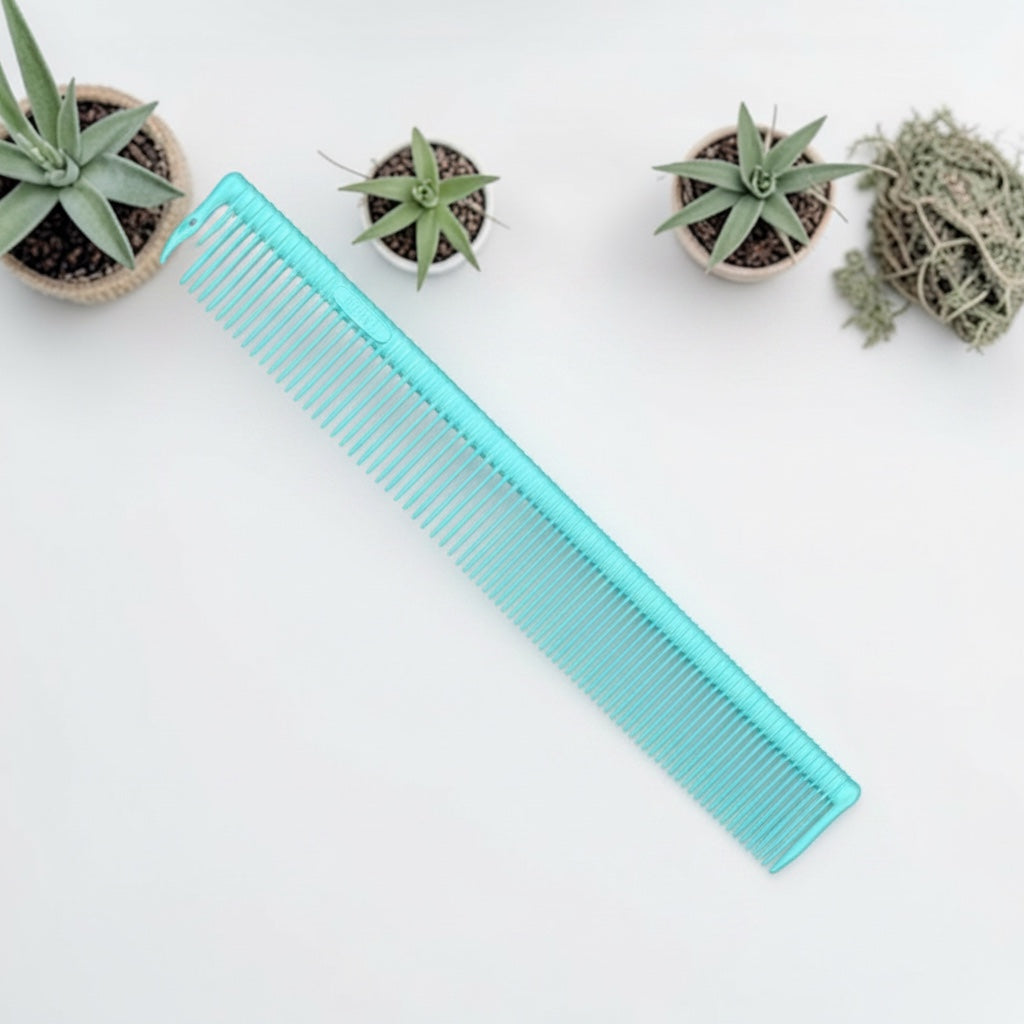 ABOVE V4  EVEN TEETH HAIR CUTTING COMB